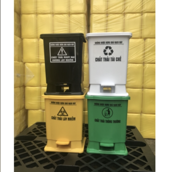 Thùng rác đạp chân y tế 15L